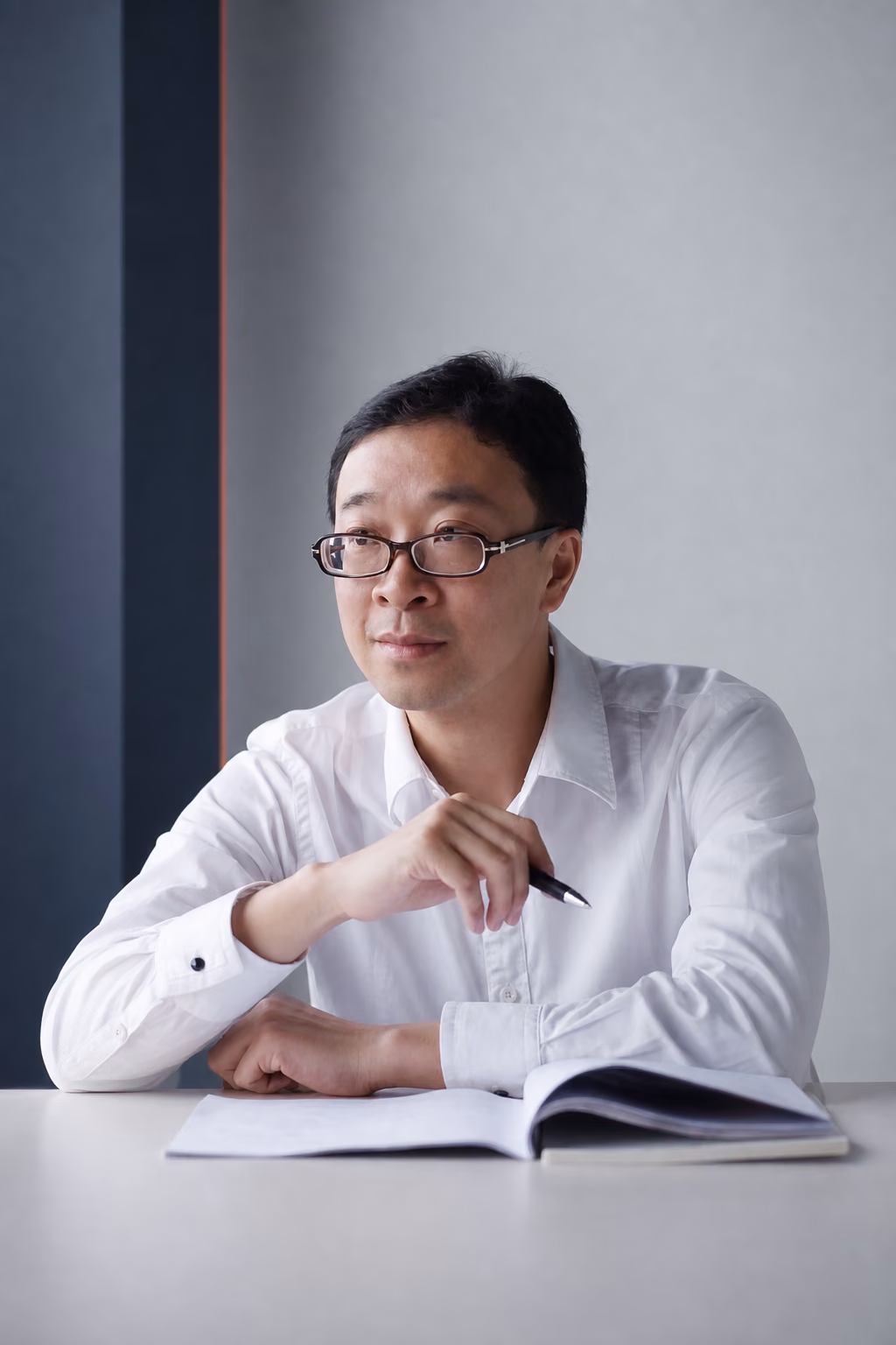 华新文登数学老师颜俊